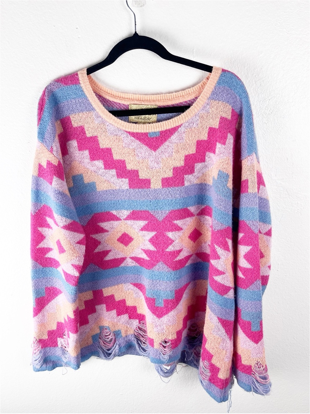 WILDFOX White Label Distressed Aztec Print Oversized Sweater Size Small Boho